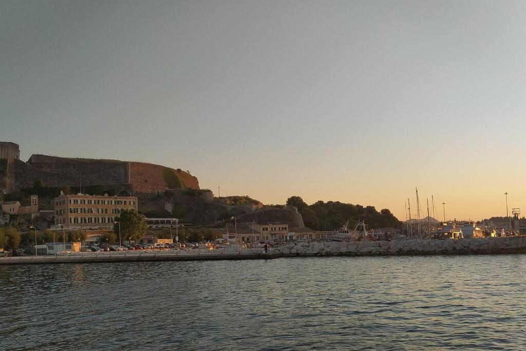 Spiros Old Town Apartment コルフ島 エクステリア 写真